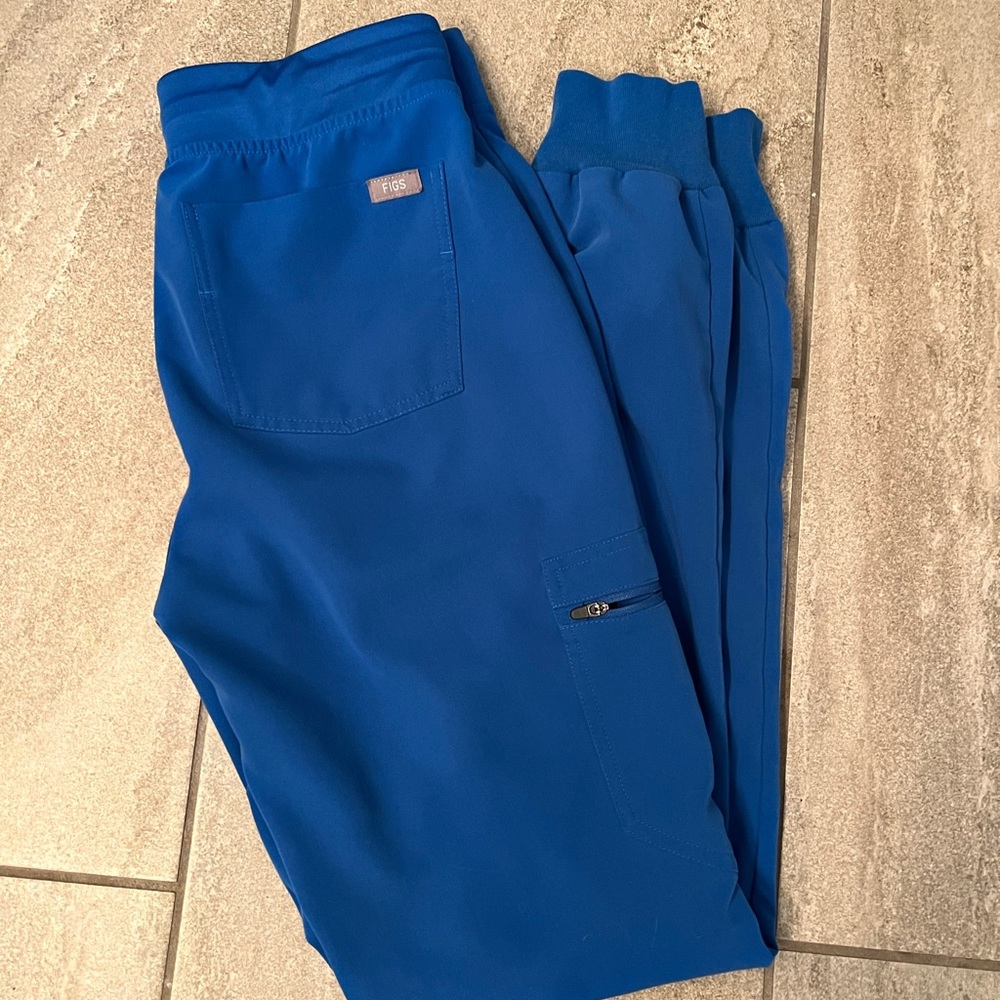 FIGS NWOT royal blue joggers XS Tall